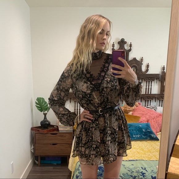 Victorian style lace boho floral dress - Picture 6 of 9